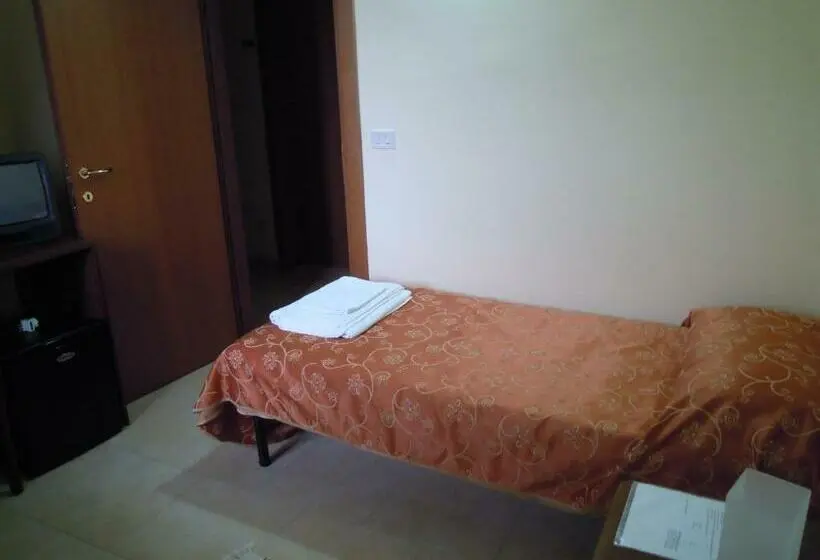 バス共有のスタンダードルーム, B&b Casale Spisari