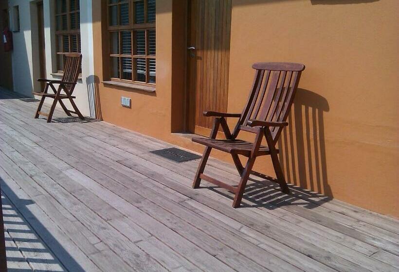 اتاق استاندارد, A La Mer