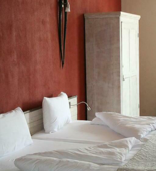 اتاق استاندارد, A La Mer