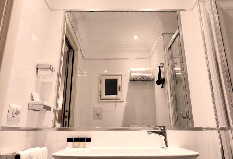 3-Bett-Standardzimmer, Best Season