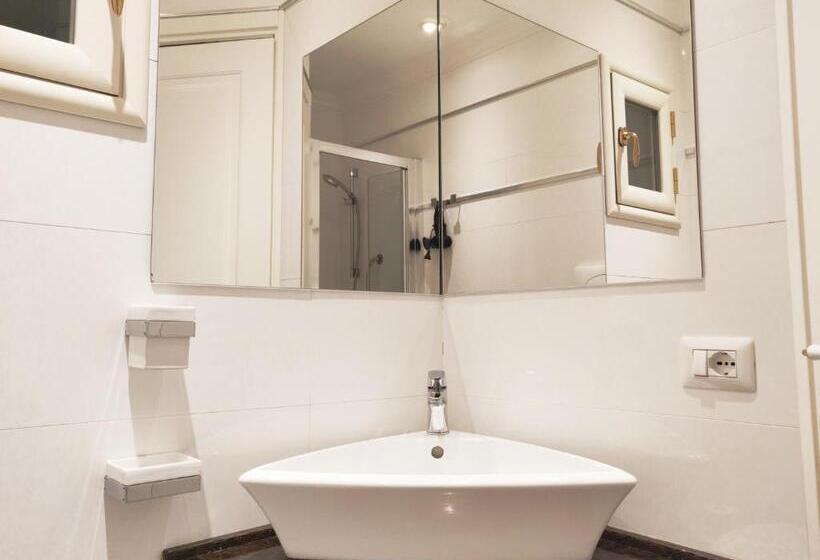 Economy Zimmer, Best Season