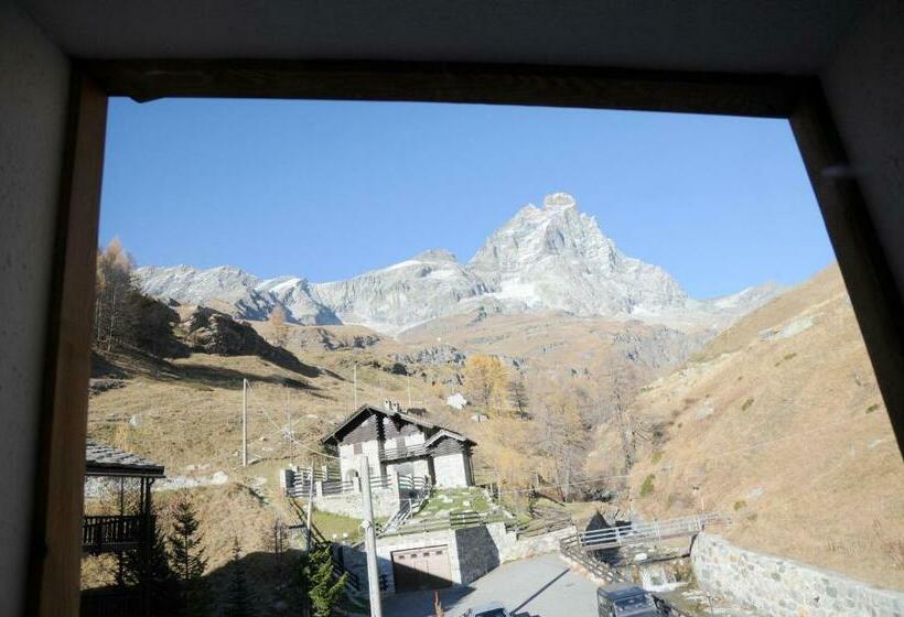 آپارتمان 1 خوابه, Hosquet Lodge