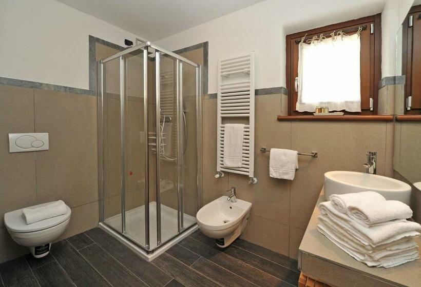 اتاق استاندارد, Hosquet Lodge