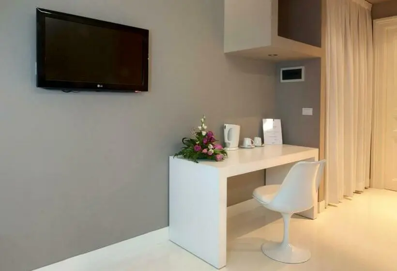 اتاق لوکس, House 5