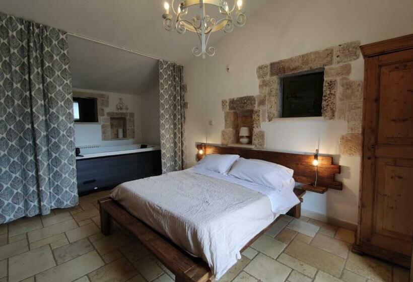 سوئیت با وان آب گرم, Masseria Rosa Trulli Relais