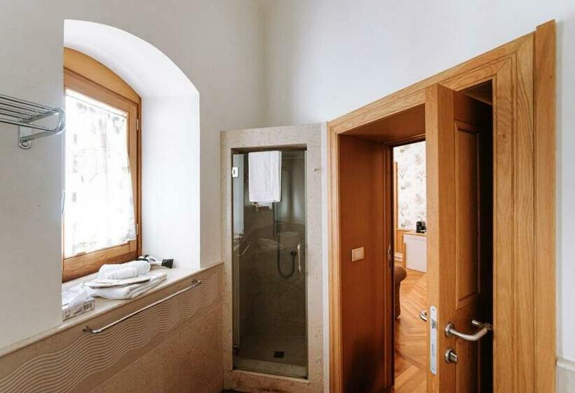 Номер Deluxe с Гидромассажем, Santa Rosa Relais