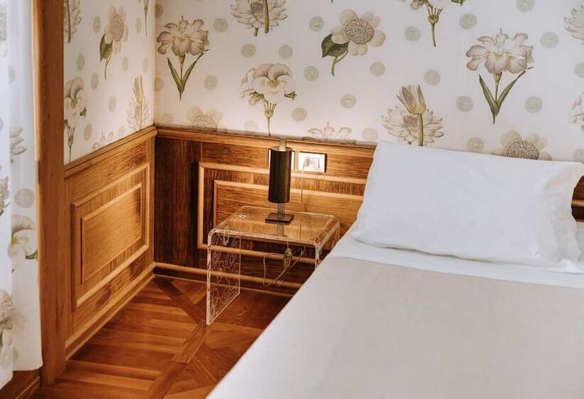 Семейный Номер, Santa Rosa Relais