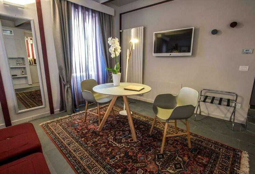 Номер Deluxe, Uve Rooms & Wine Bar