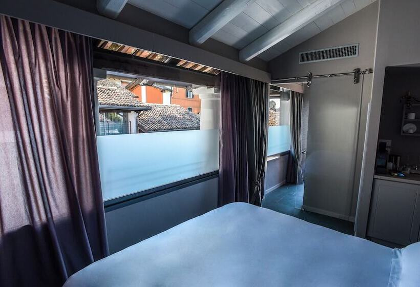 Номер Superior, Uve Rooms & Wine Bar