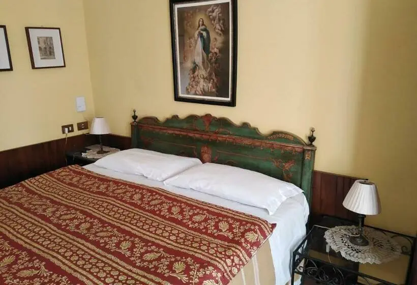 Standard-huone Järvinäkymä, Villa Torretta