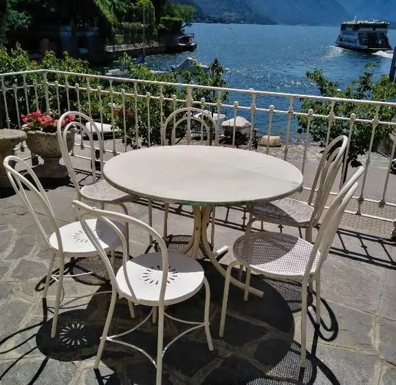 Standard-huone Järvinäkymä, Villa Torretta