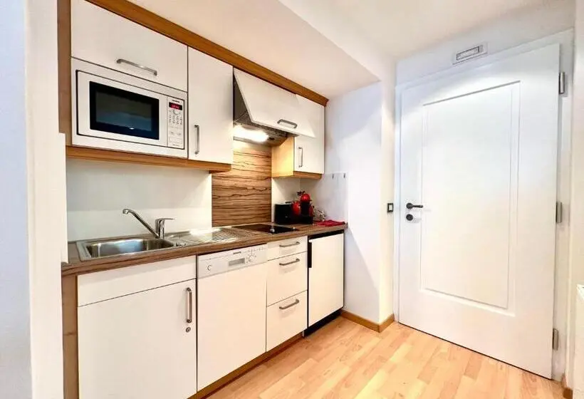 Standard-studio Parveke, Enjoy Dolomites Chalet