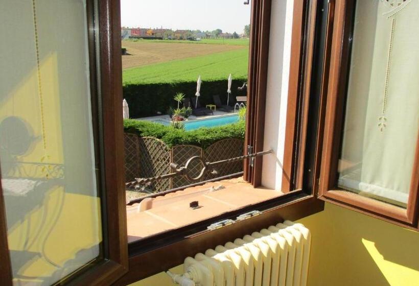 Номер Стандарт, Casa Di Campagna B&b La Corte Ferrara