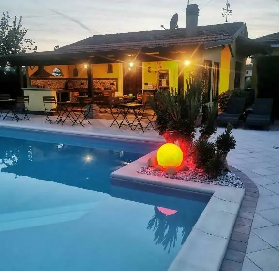 スタンダードルーム, Casa Di Campagna B&b La Corte Ferrara