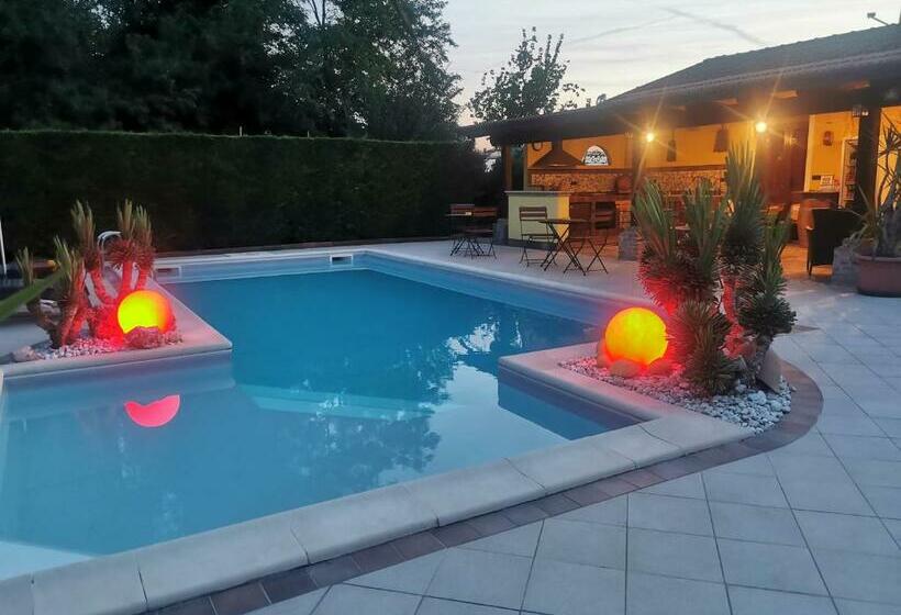 Номер Стандарт, Casa Di Campagna B&b La Corte Ferrara