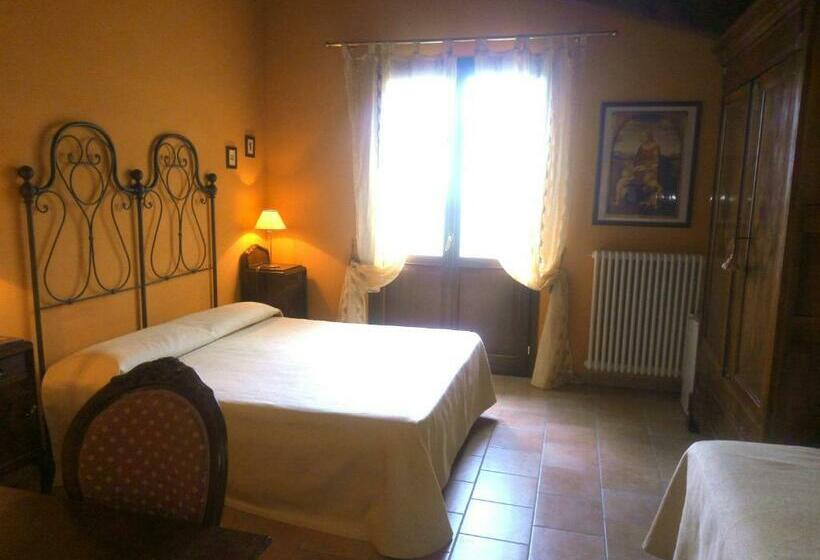 غرفة قياسية ثلاثية, Cortebella B&b Rimini