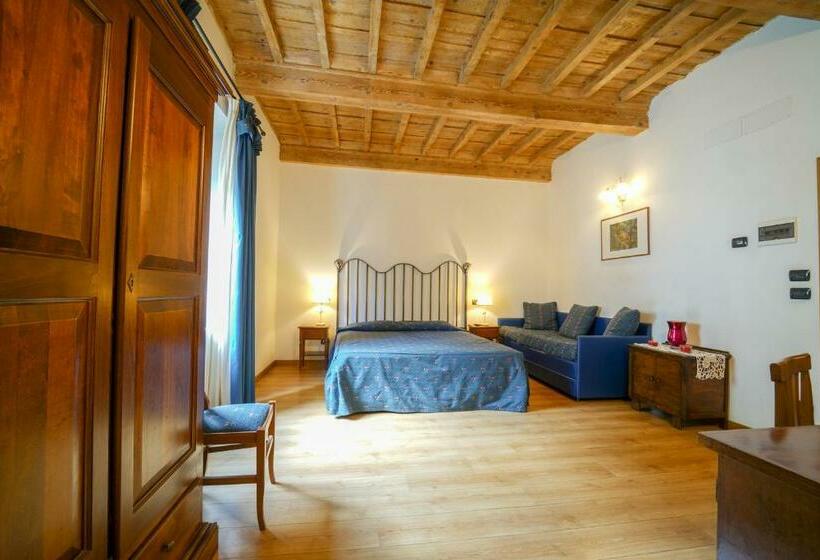 اتاق استاندارد سه نفره, Abetone E Piramidi Resort