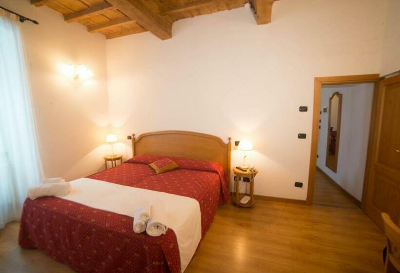 اتاق استاندارد, Abetone E Piramidi Resort