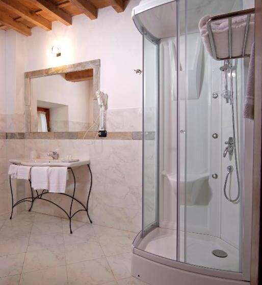 اتاق استاندارد چهار تخته, Abetone E Piramidi Resort