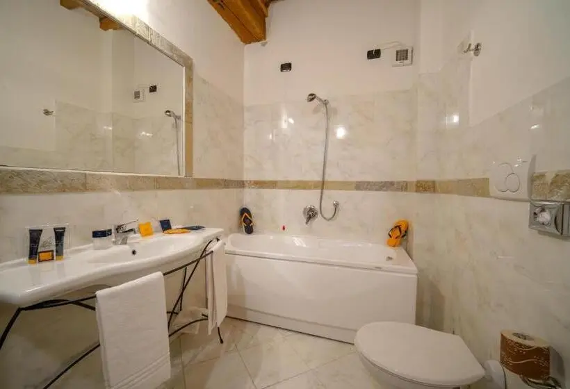 ファミリールーム, Abetone E Piramidi Resort