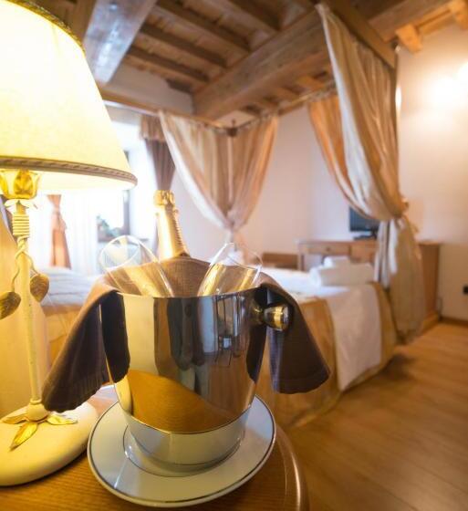 اتاق استاندارد با وان آب گرم, Abetone E Piramidi Resort