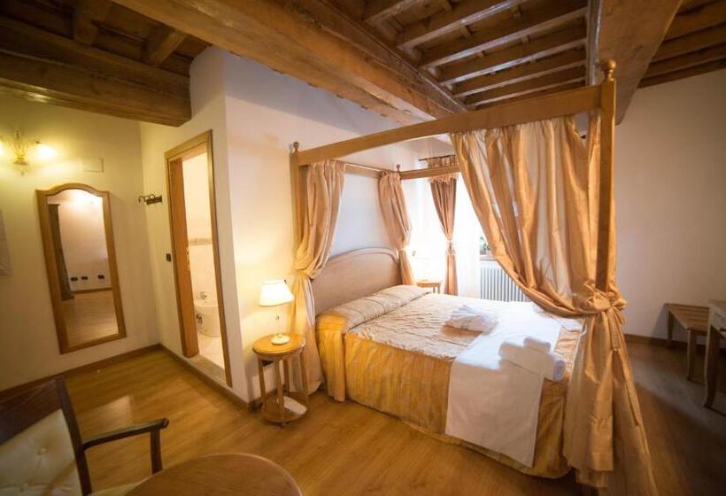 اتاق استاندارد با وان آب گرم, Abetone E Piramidi Resort