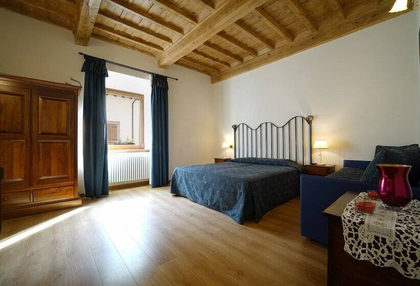 اتاق خانوادگی, Abetone E Piramidi Resort