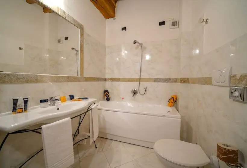 ファミリールーム, Abetone E Piramidi Resort