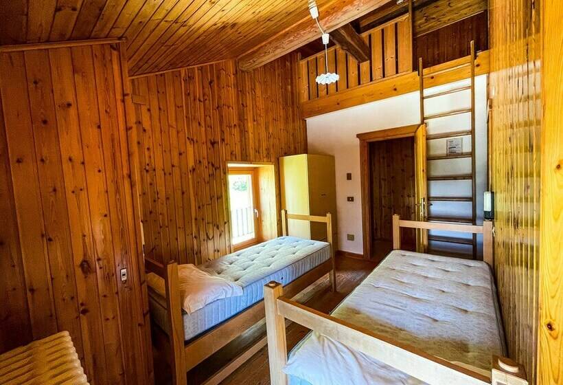 חדר סטנדרט לארבעה, Al Sasso Di Stria