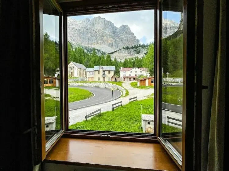 Standard Neljän Hengen Huone, Al Sasso Di Stria