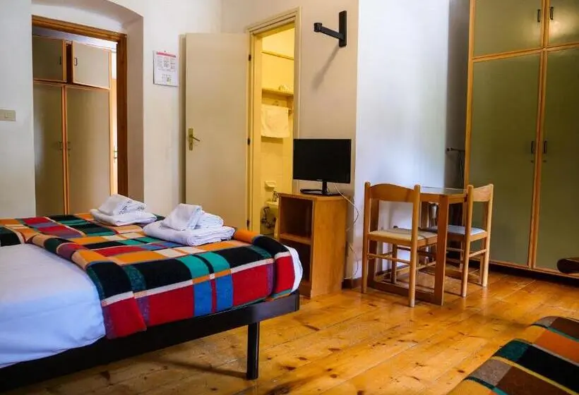 Classic Kolmen Hengen Huone, Al Sasso Di Stria