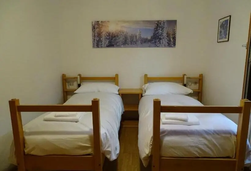 Standard Kolmen Hengen Huone, Al Sasso Di Stria