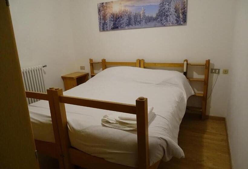 חדר סטנדרט לשלושה, Al Sasso Di Stria