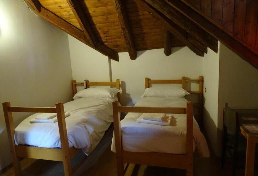 חדר סטנדרט לארבעה, Al Sasso Di Stria