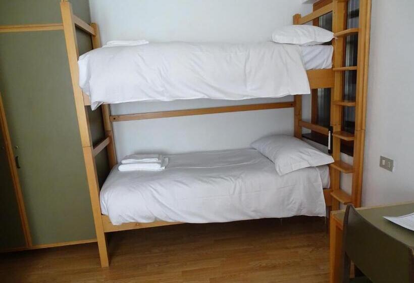 اتاق استاندارد چهار تخته, Al Sasso Di Stria