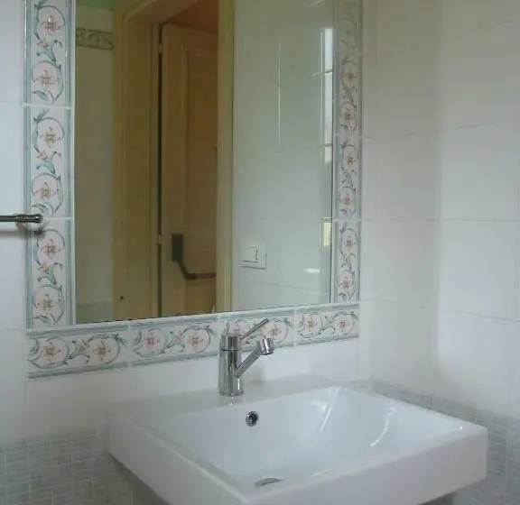 اتاق استاندارد, Antica Tindari