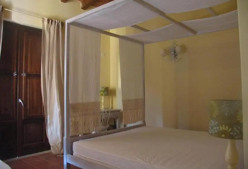 اتاق استاندارد یک نفره, Antica Tindari