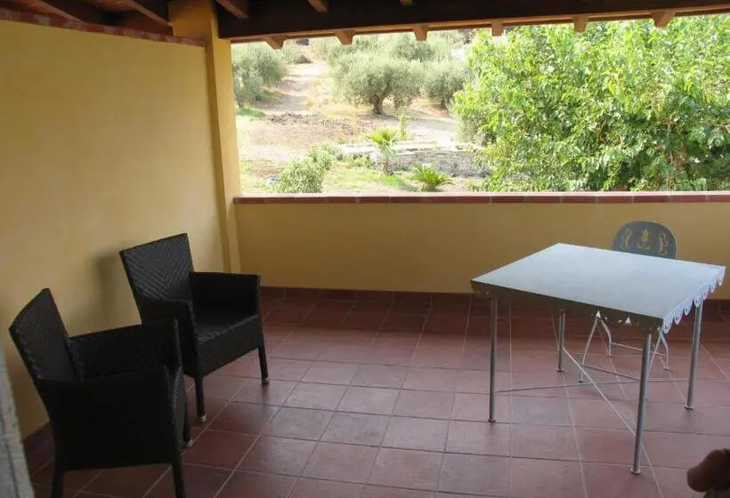 اتاق استاندارد با بالکن, Antica Tindari