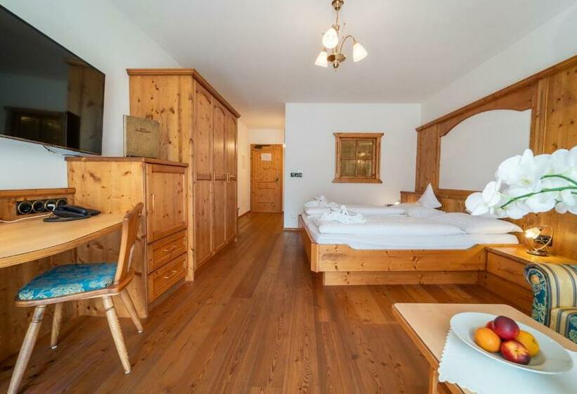 Номер Стандарт с Балконом, Asterbel