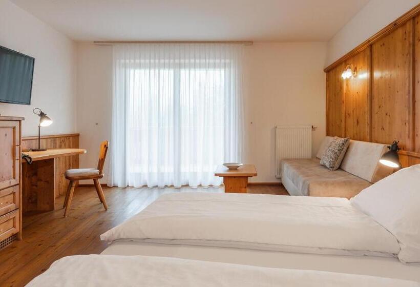 Номер Стандарт с Балконом, Asterbel