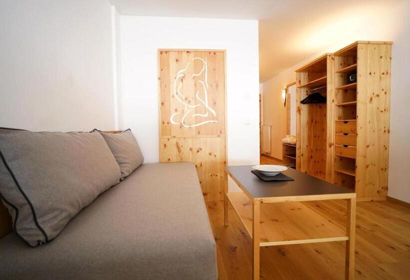 Полулюкс Superior, Asterbel