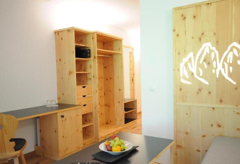 Полулюкс Superior, Asterbel