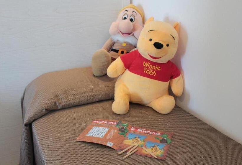 Standard Triple Room Sea View, Augustus  Davanti A Noi C è Solo Il Mare