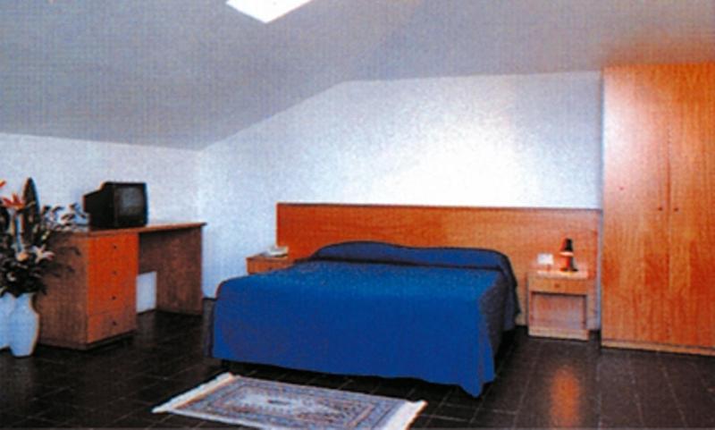 اتاق استاندارد چهار تخته, Aurora