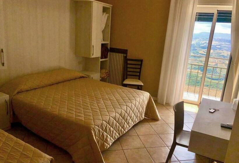 اتاق استاندارد سه نفره, Bellavista