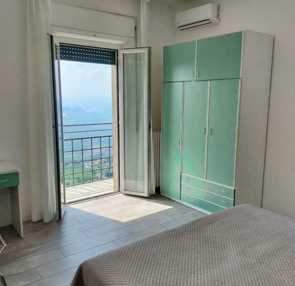 اتاق استاندارد سه نفره, Bellavista