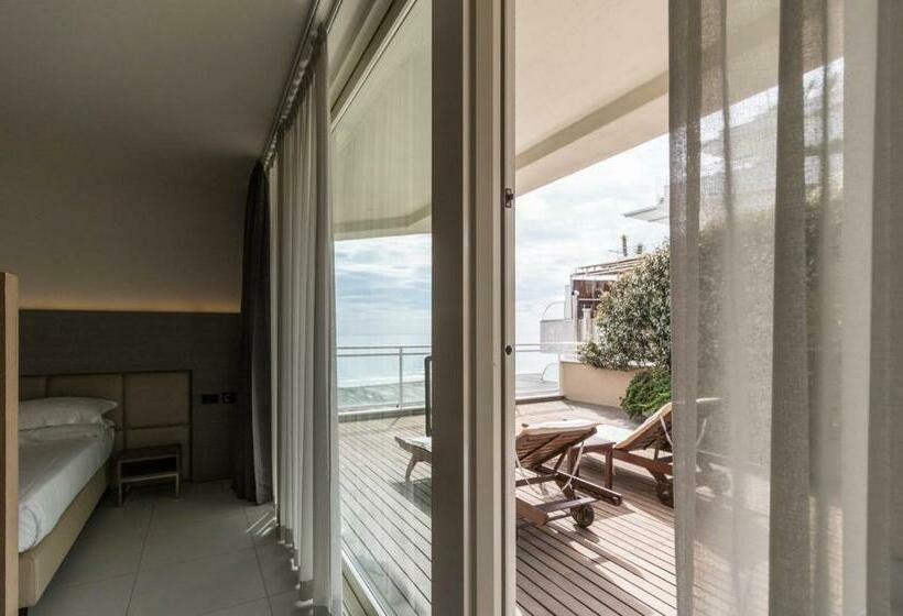 带大床的套房, Bellettini