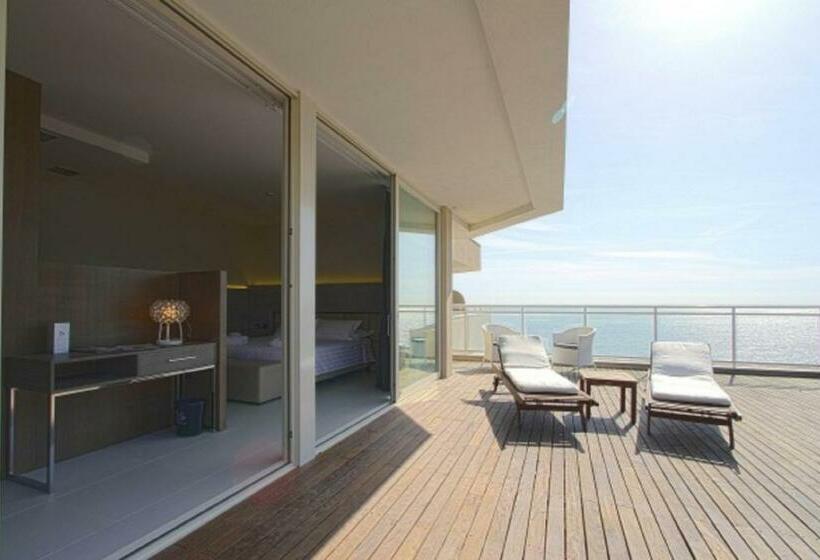 带大床的套房, Bellettini