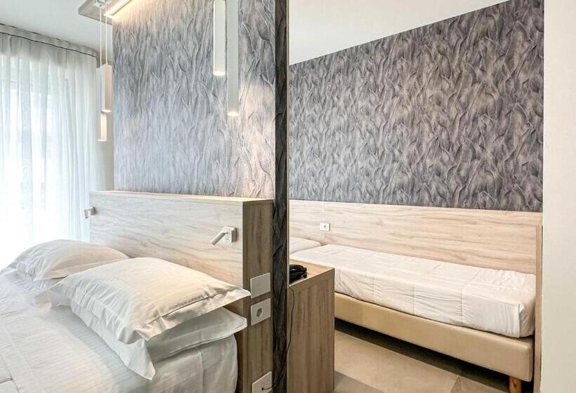 带露台的小型套房, Bellettini