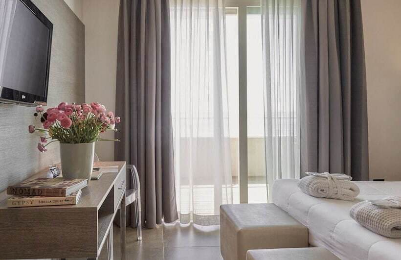 带海景的豪华间, Bellettini